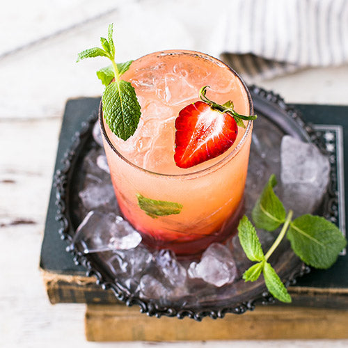 Welcome 2022 with These Amazing New Year Cocktails